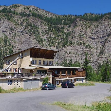 Gite D'Etape Le Belvedere De Sainte-Anne La Condamine-Chatelard Екстериор снимка